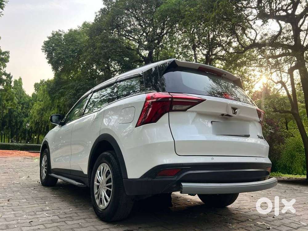 Mahindra Xuv700 Mx Diesel Mt 5 Str (e), 2022, Diesel