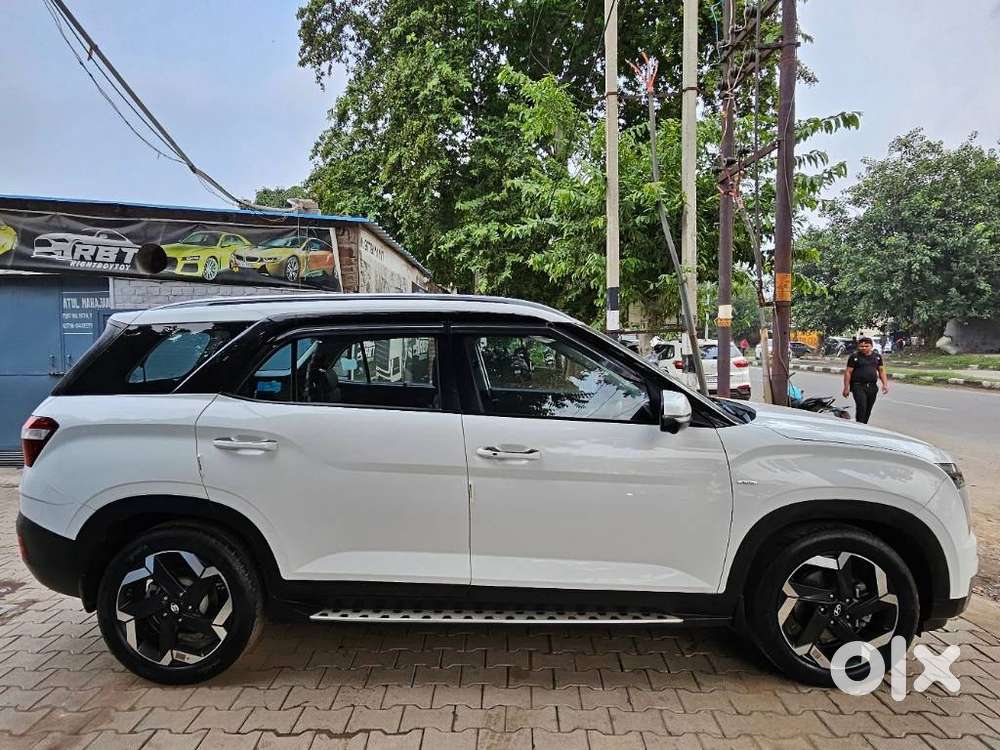 Hyundai Alcazar 2.0 Signature (o) Petrol At 6 Str, 2021, Petrol