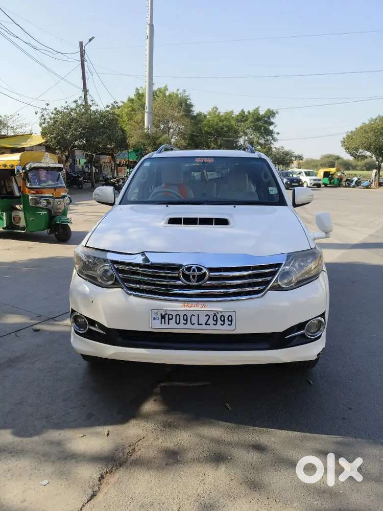 Toyota Fortuner 2012