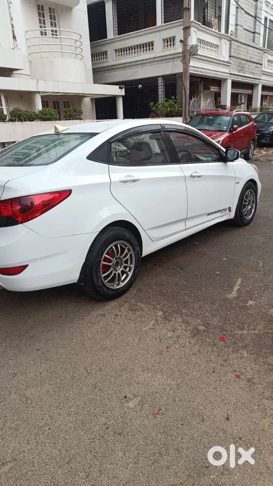 Hyundai Verna Fluidic 1.6 Crdi Sx, 2011, Diesel