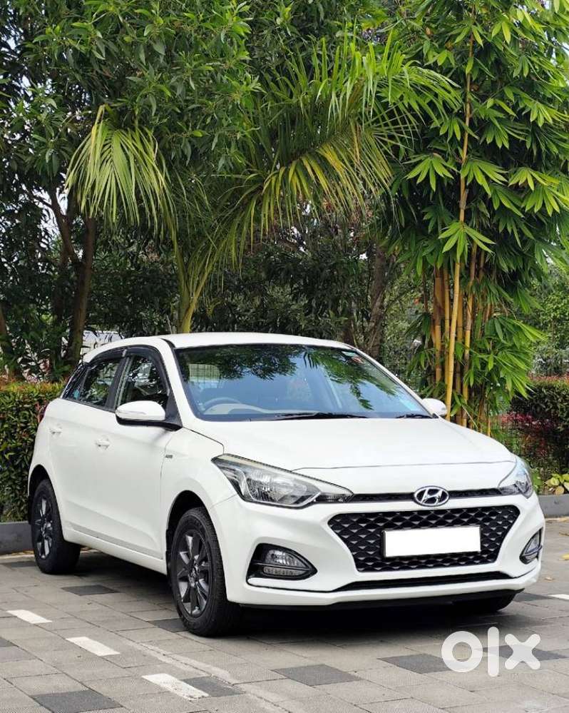 Hyundai I20 Asta Option Cvt, 2018
