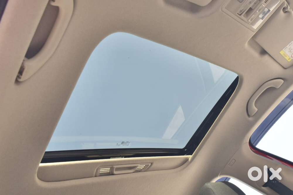 Skoda Slavia 1.0 Tsi Style At, 2025, Petrol