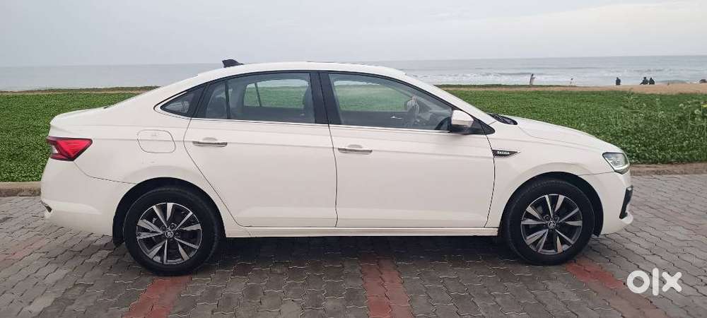 Skoda Slavia Style 1.0l Tsi Mt, 2022, Petrol