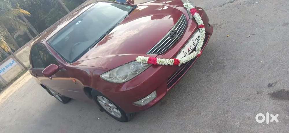 Toyota Camry 2006 Petrol Well Maintained.