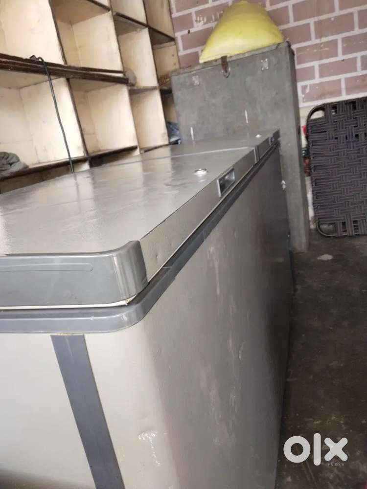 Voltas double door fridge
