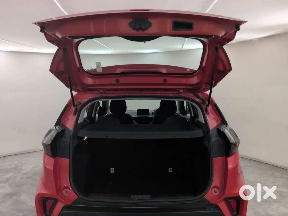Tata Nexon 1.5 Revotorq Xma Plus (s) Amt, 2022, Diesel
