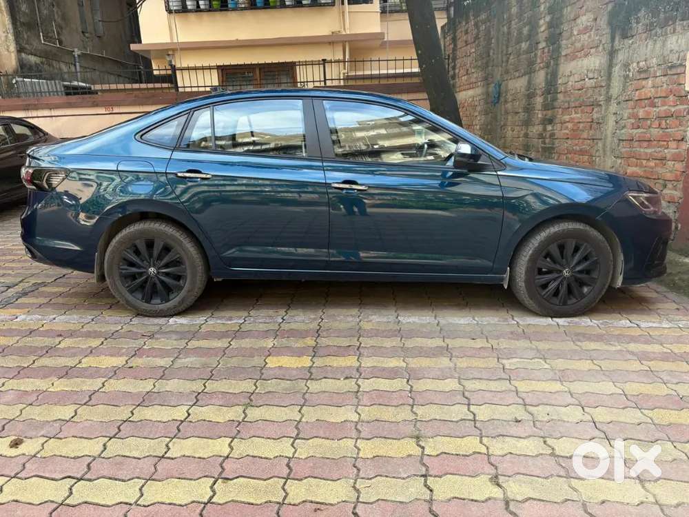 Volkswagen Virtus Highline 2024 Petrol