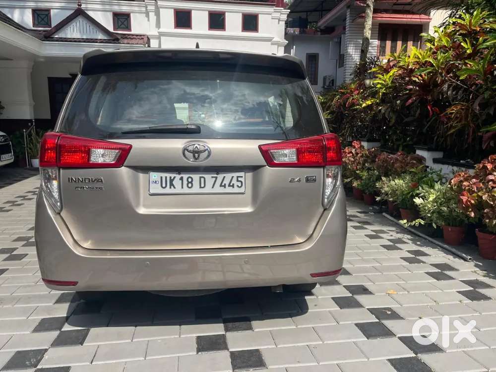 Toyota Innova Crysta 2017 Vx Mt