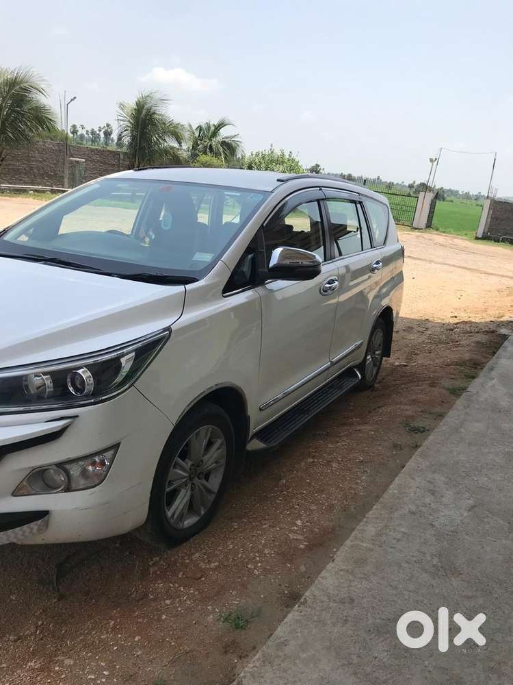 Toyota Innova Crysta 2017