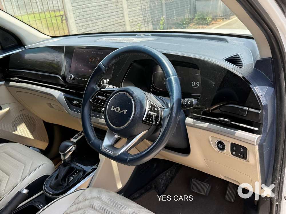 Kia Carens 1.4 Luxury Plus 6 Str, 2023, Petrol