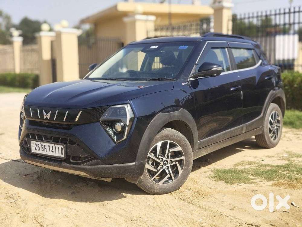Mahindra Xuv 3xo Ax5 Pm Mt, 2025, Petrol