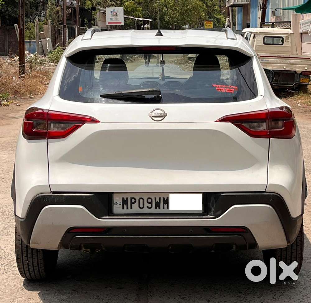 Nissan Magnite 1.0 Xv, 2022, Petrol