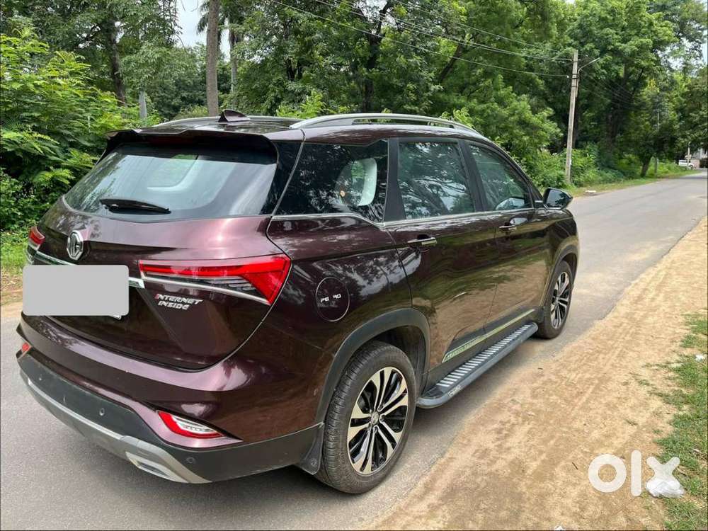 Mg Hector Plus 2022 Petrol Sharp Cvt, Enthusiast-owned,11.5k Kms