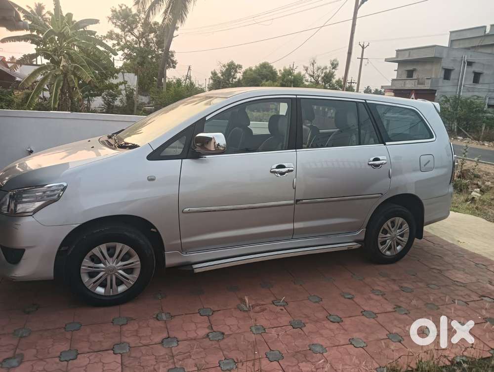 Toyota Innova 2.5 G (diesel) 7 Seater Bs Iv, 2013, Diesel