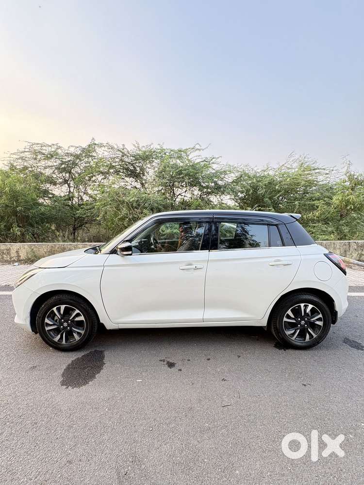 Maruti Suzuki Swift Zxi Plus Dual Tone, 2025, Petrol