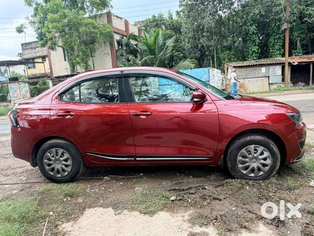 Maruti Suzuki Dzire 1.2 Vxi, 2025, Petrol