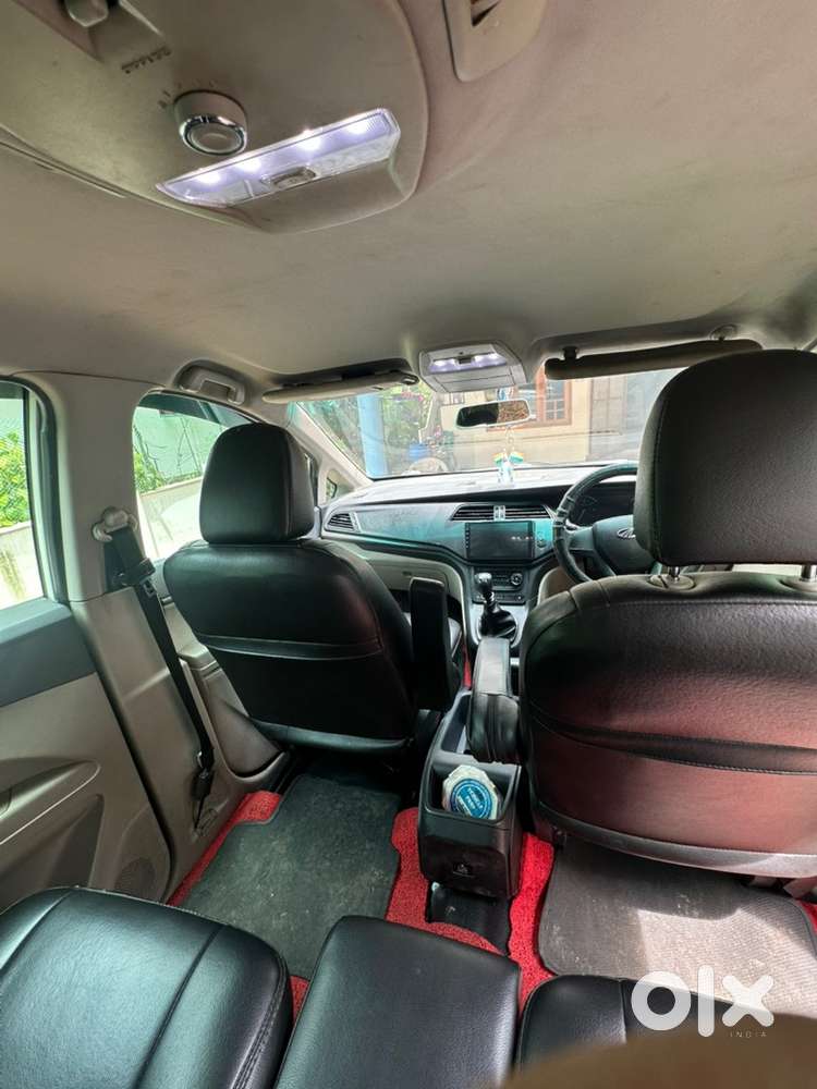 Mahindra Marazzo 2023 Diesel 450000 Km Driven