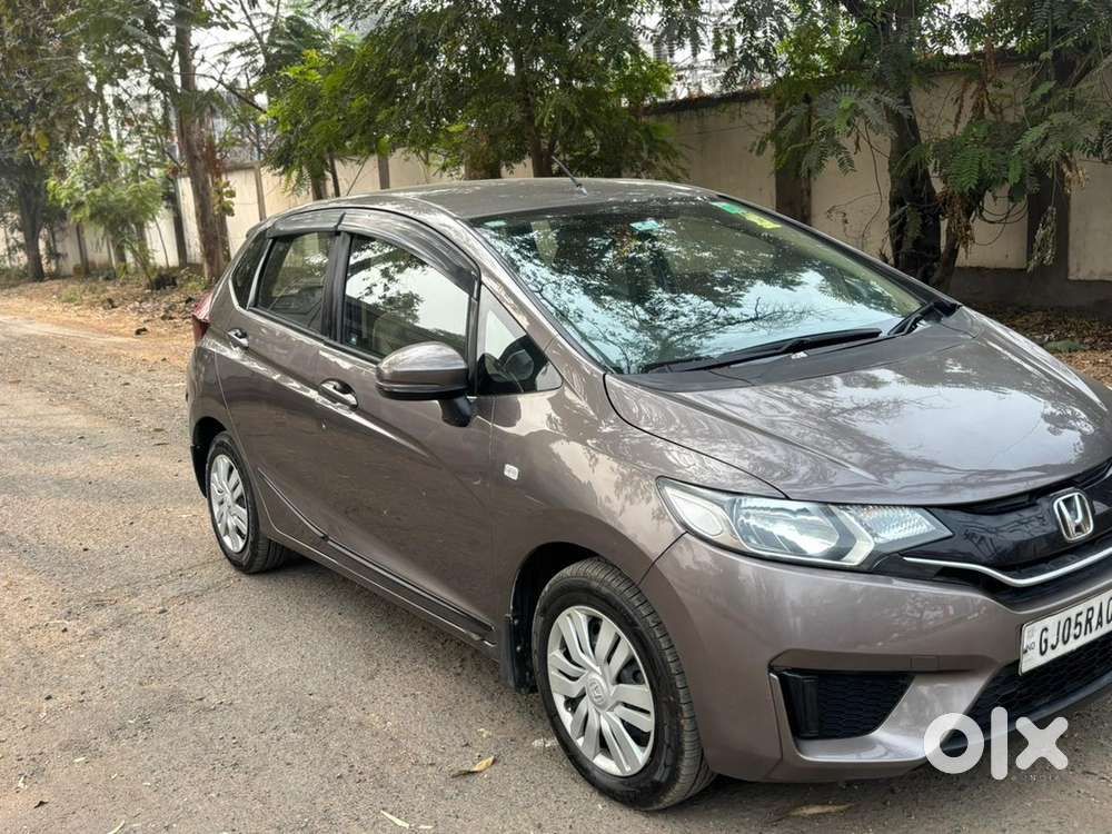 Honda Jazz 2017 Diesel 142000 Km Driven With Service Record