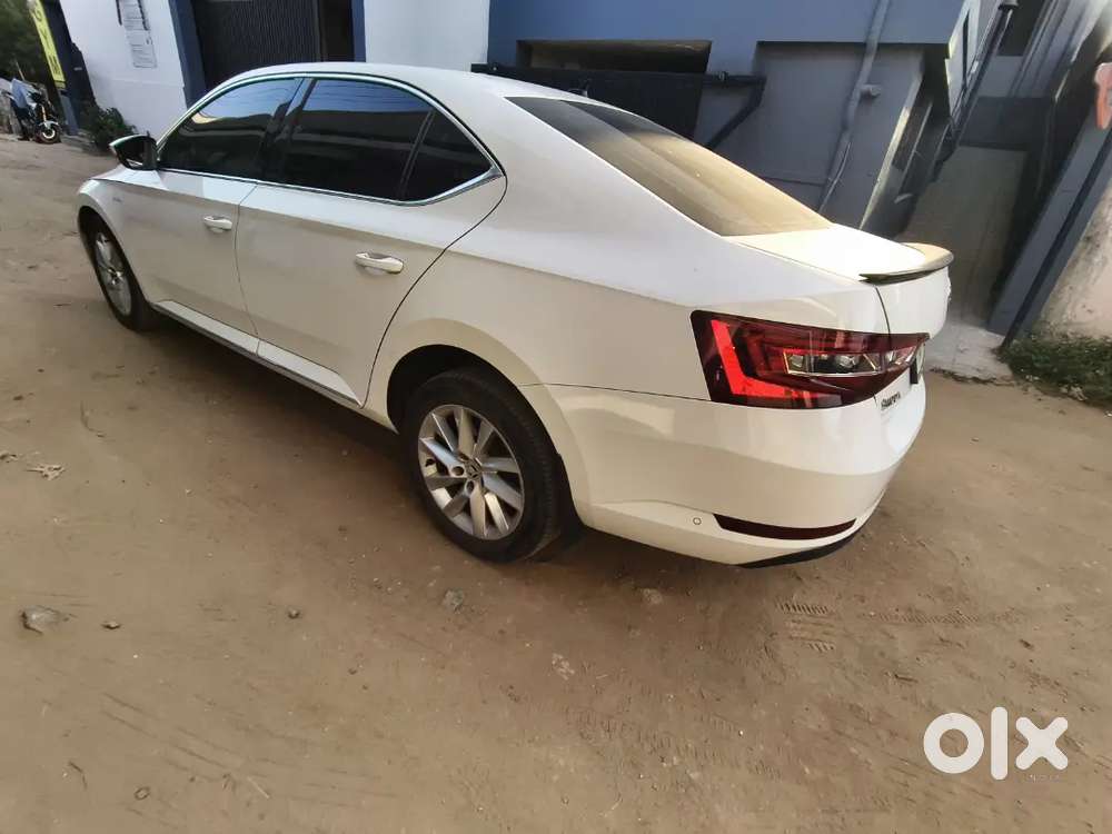 Skoda Superb 2018 Diesel 90000 Km Driven