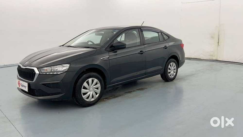 Skoda Slavia Active 1.0l Tsi Mt, 2023, Petrol