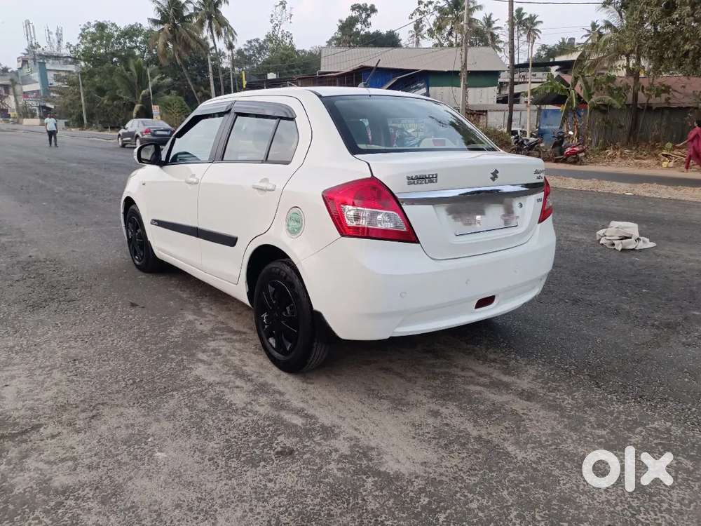 Maruti Suzuki Dzire 2012 Petrol 64000 Km Driven