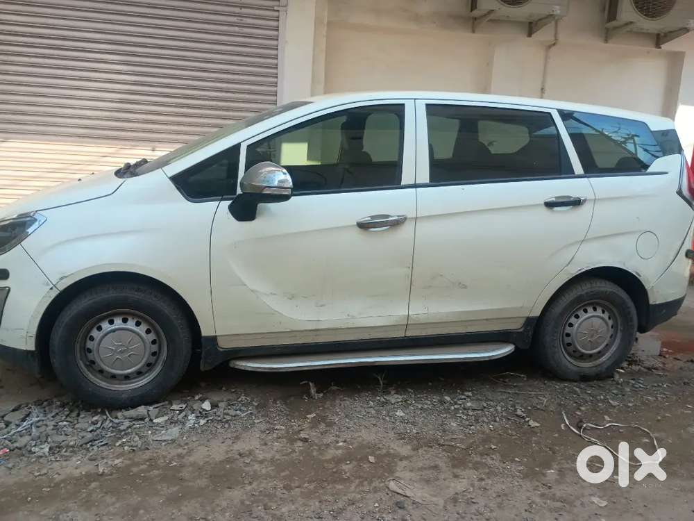 Mahindra Marazzo Diesel 2019