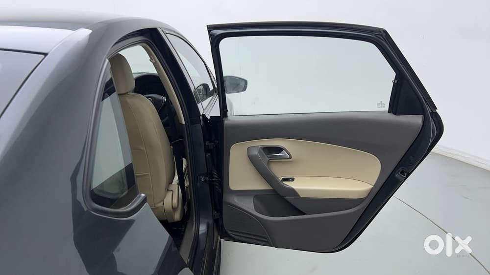 Volkswagen Vento 1.6 Highline, 2019, Petrol