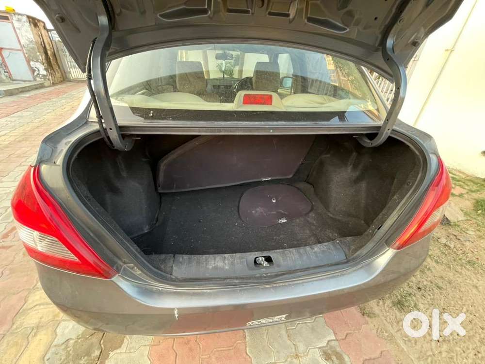 Maruti Suzuki Dzire 2014 Diesel 52000 Km Driven
