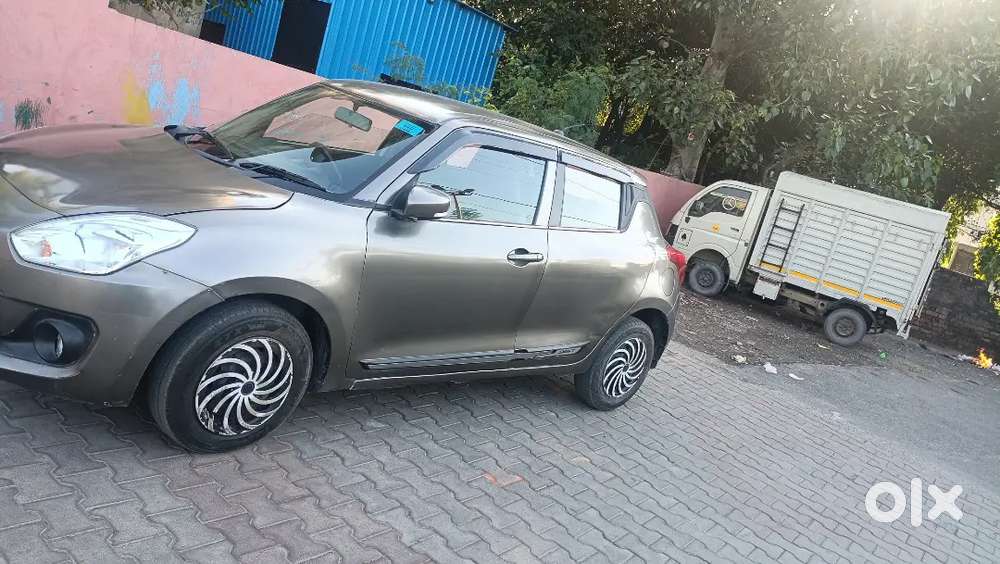 Maruti Suzuki Swift Vxi 2020