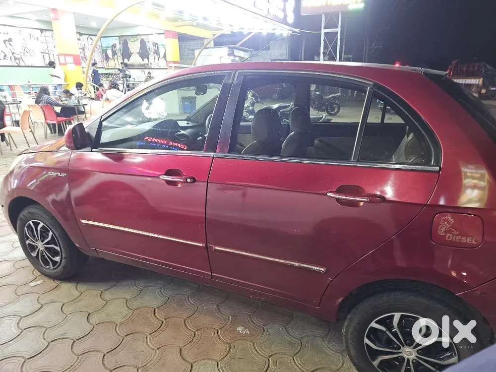 Vista Quadrajet 2012 Red