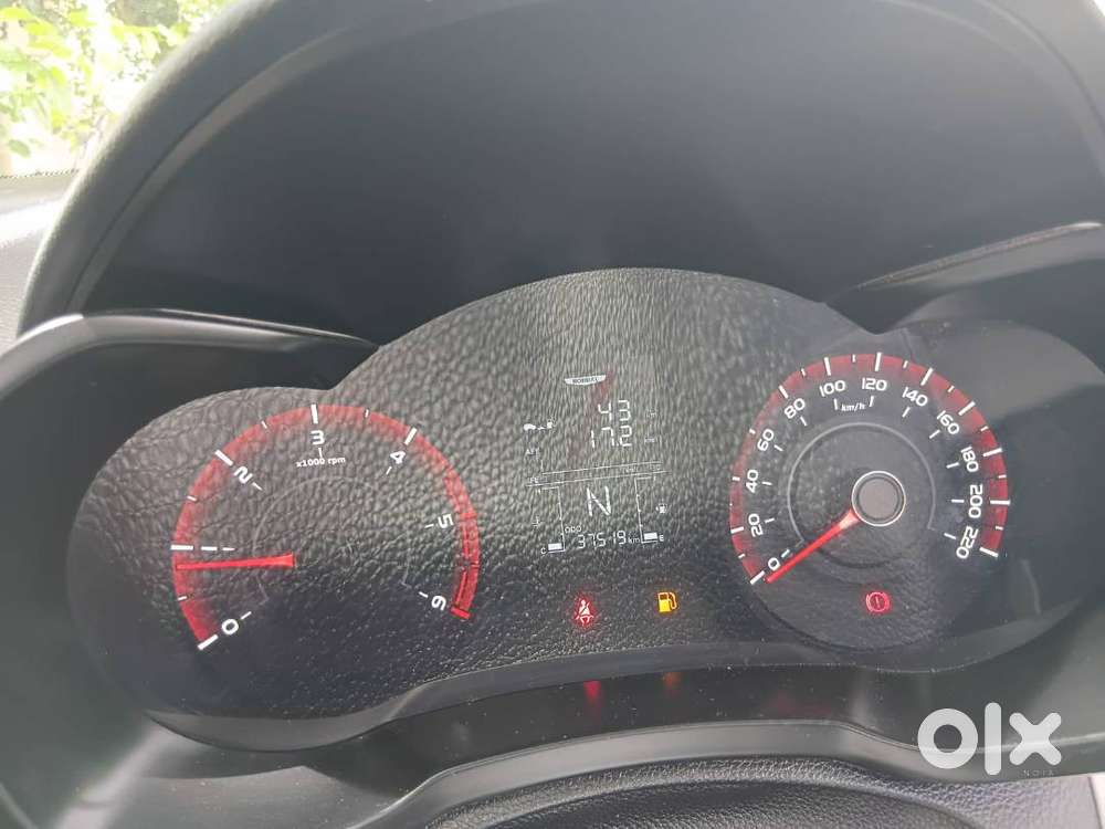 Mahindra Xuv300 2022 Diesel Well Maintained
