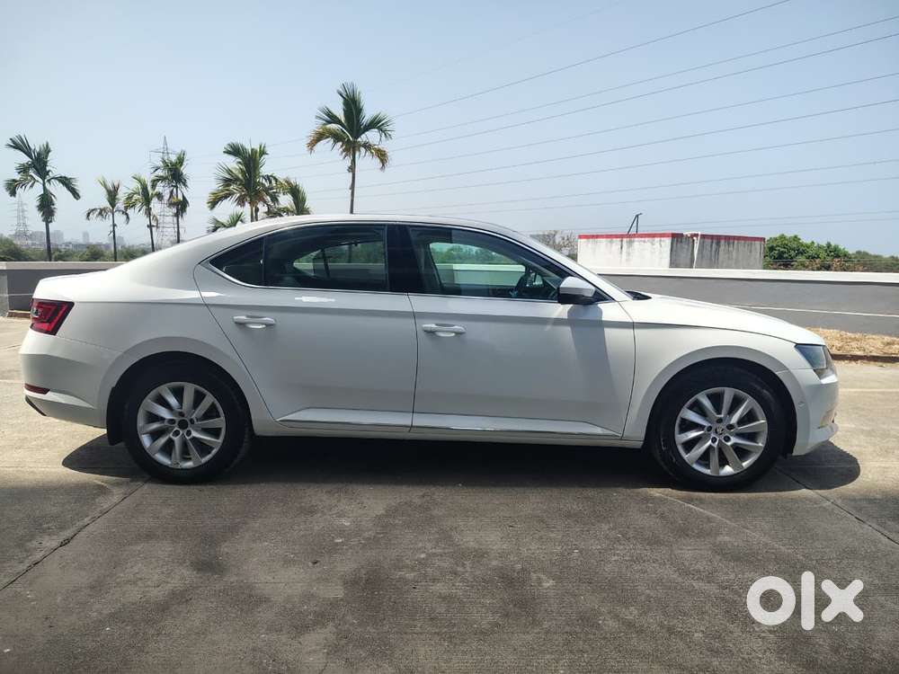 Skoda Superb Lk 1.8 Tsi At, 2018, Petrol