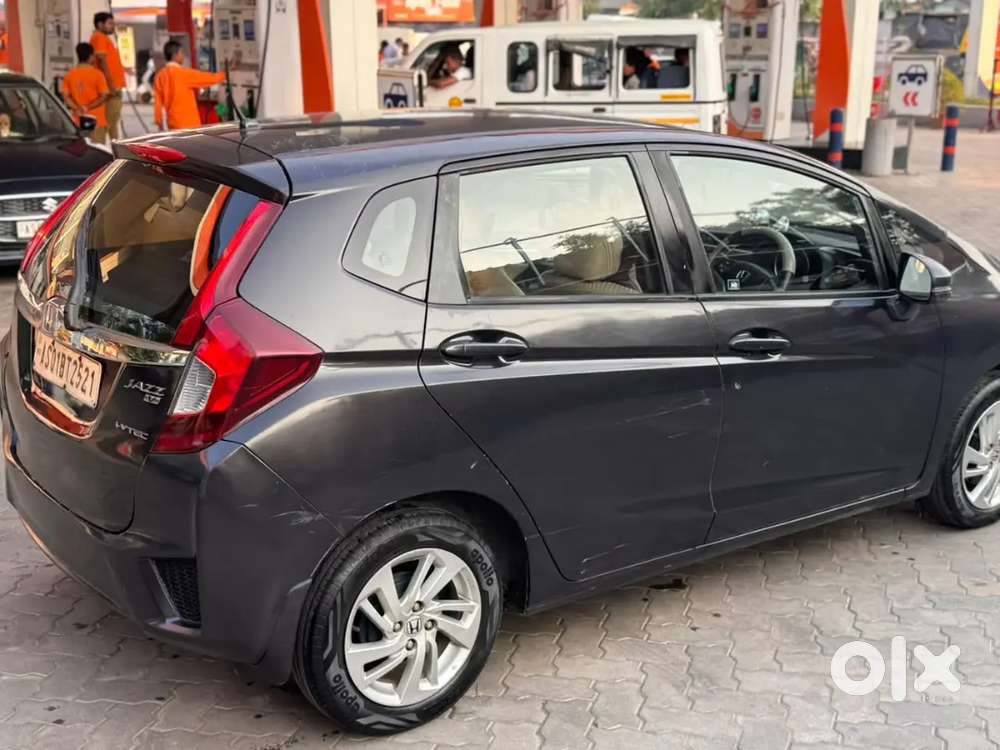 Honda Jazz 1.2 V Petrol 2015 Second Owner