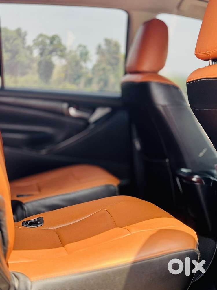 Toyota Innova Crysta 2.8 Gx At 7 Str, 2016, Diesel