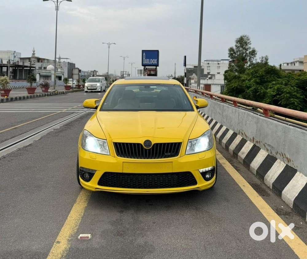 Skoda Laura Rs 2011 Petrol 55000 Km Driven