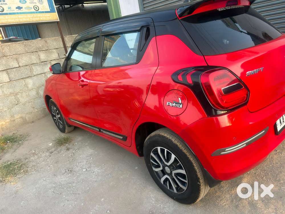Maruti Suzuki Swift Vxi + Manual, 2022, Petrol