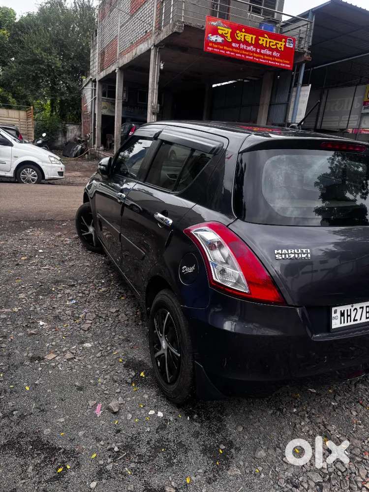 Maruti Suzuki Swift 2015 Diesel 105000 Km Driven