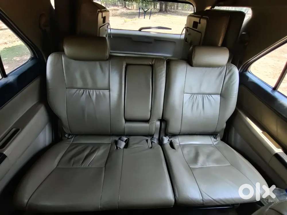 Toyota Fortuner 1st Owner Diesel 98000 Km Driven