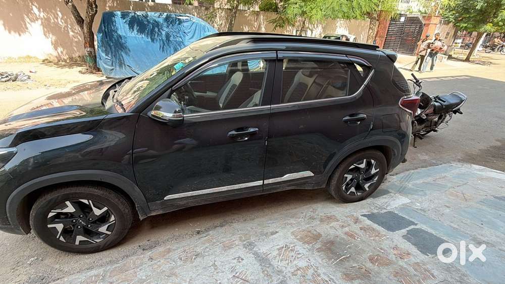 Kia Sonet 2024 Petrol 9800 Km Driven