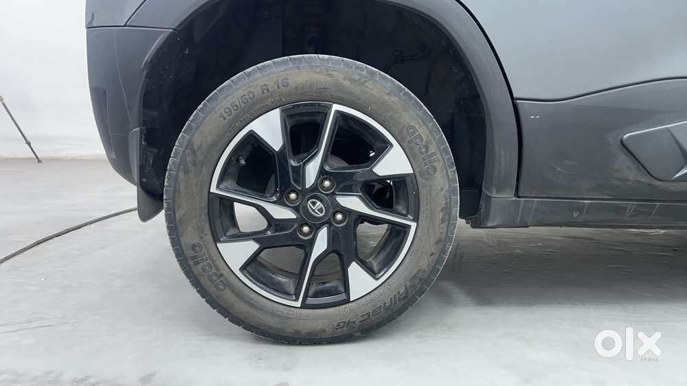 Tata Punch Creative, 2023, Petrol