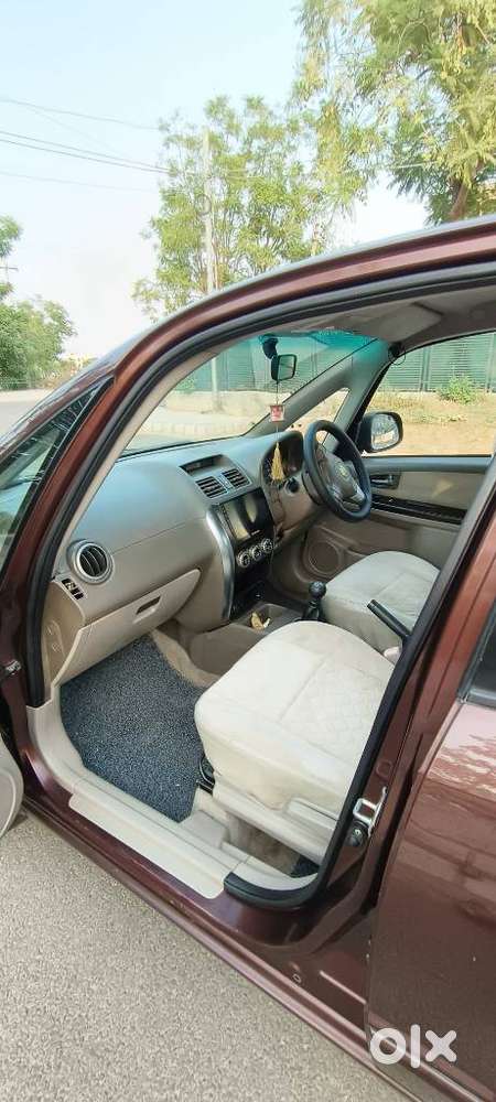 Maruti Suzuki Sx4 Zxi Mt Bsiv, 2010, Petrol
