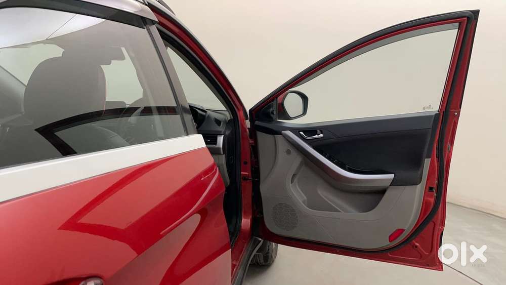 Tata Nexon 1.2 Revotron Xz Plus, 2018, Petrol