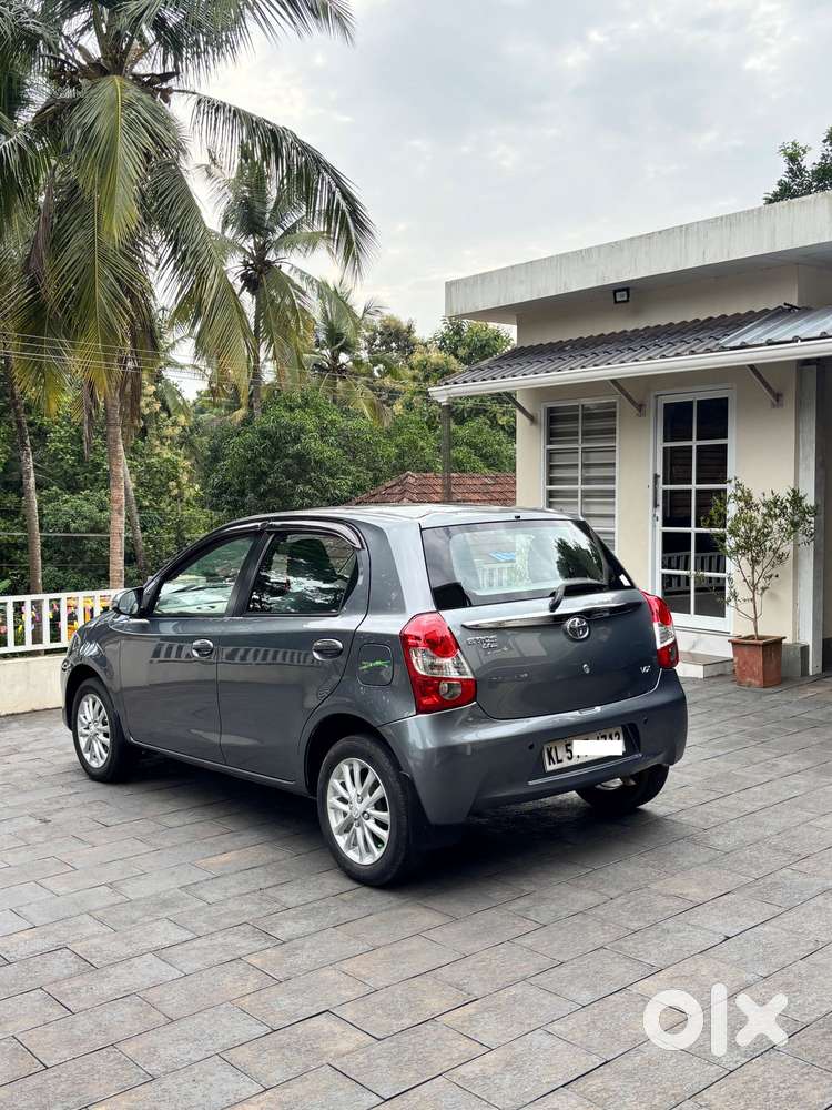 Toyota Etios Liva Vx, 2015, Petrol