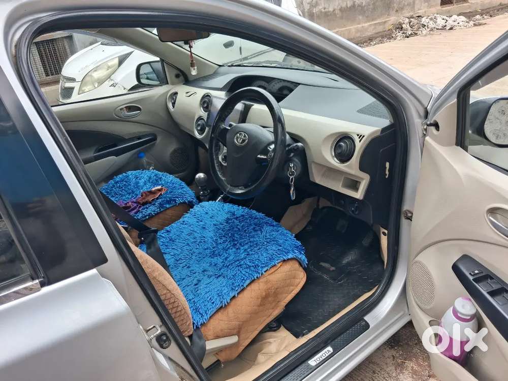 Toyota Etios Xclusive 2012
