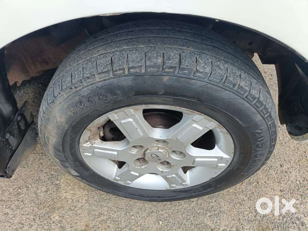 Mahindra Quanto C8, 2013, Diesel