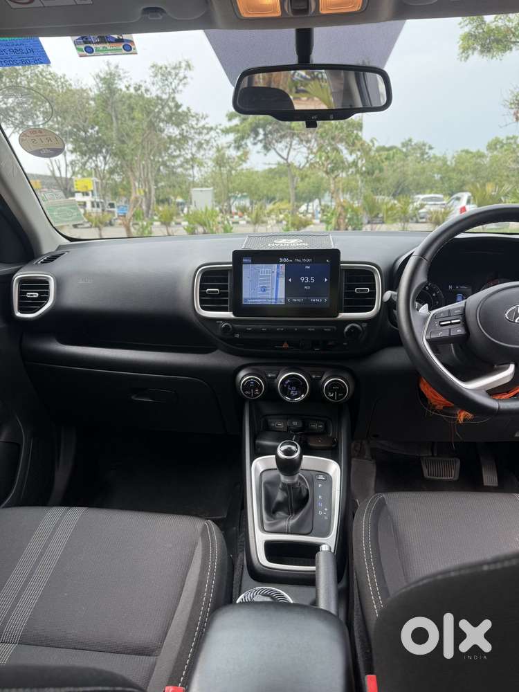 Hyundai Venue Sx+ At, 2021, Petrol