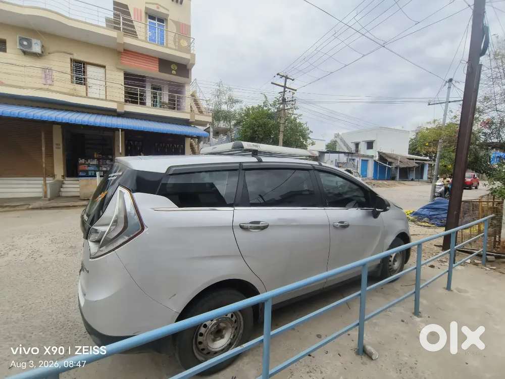 Mahindra Marazzo M4 2019