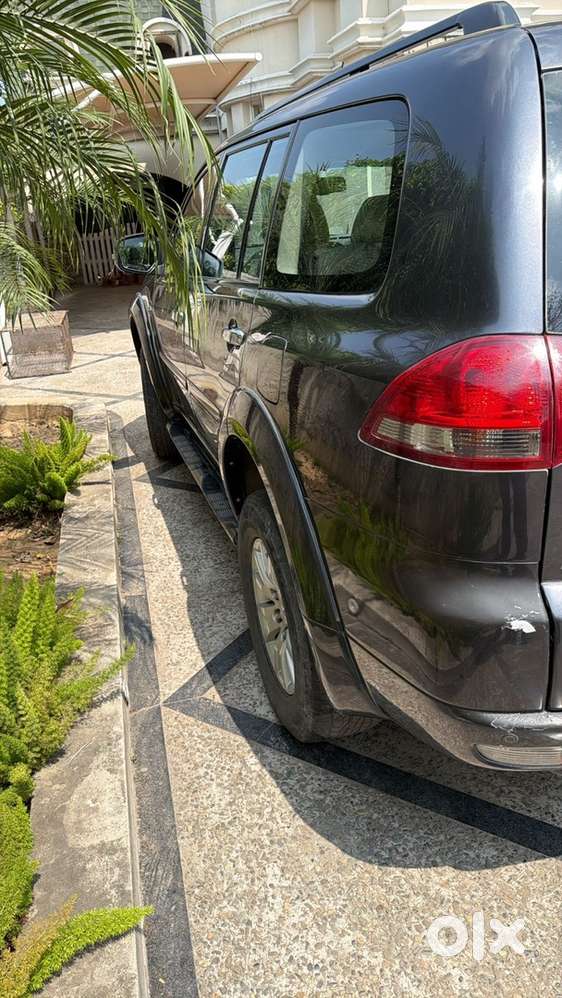 Mitsubishi Pajero Sport 2015