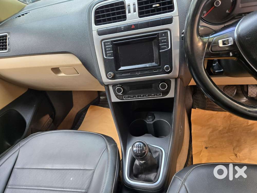 Volkswagen Polo 2016 Year