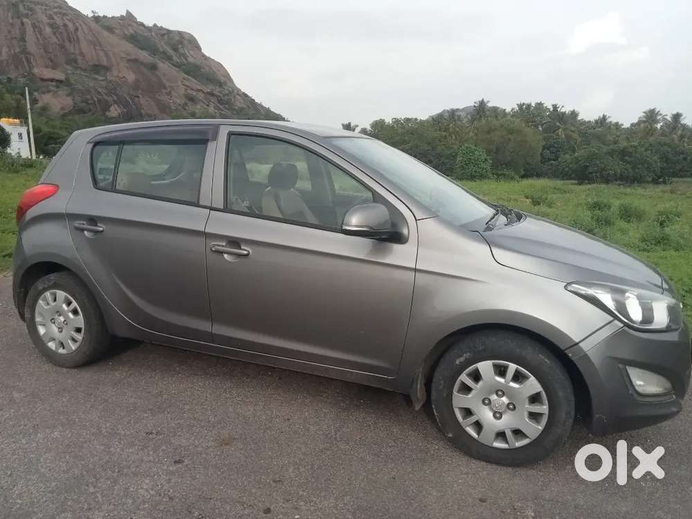 Hyundai I20 2013 Petrol Well Maintained